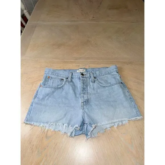 Madewell Relaxed Denim raw hem Shorts in Cedarcroft Wash size 29 - Picture 3 of 8